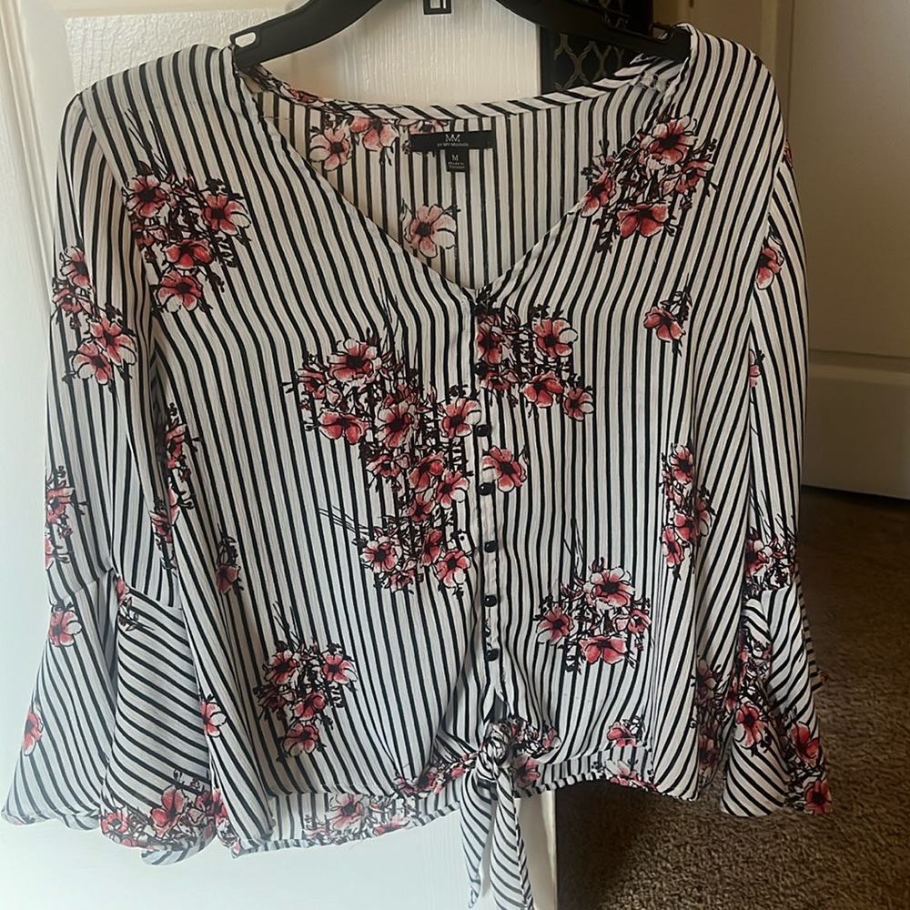 Woman’s Fashion Top!